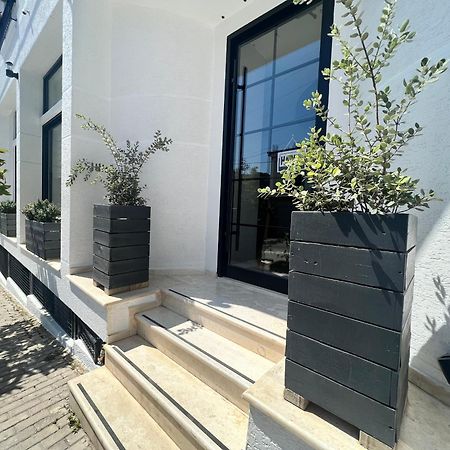 Ostria Hotel Sarandë Eksteriør bilde