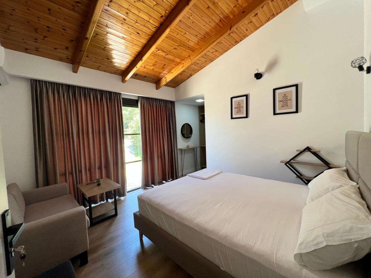 Ostria Hotel Sarandë Eksteriør bilde