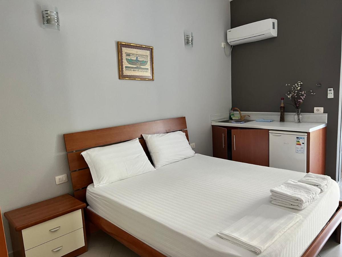 Ostria Hotel Sarandë Eksteriør bilde