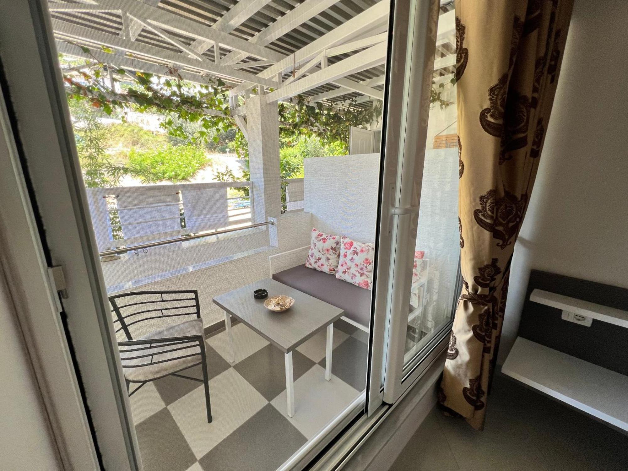 Ostria Hotel Sarandë Eksteriør bilde