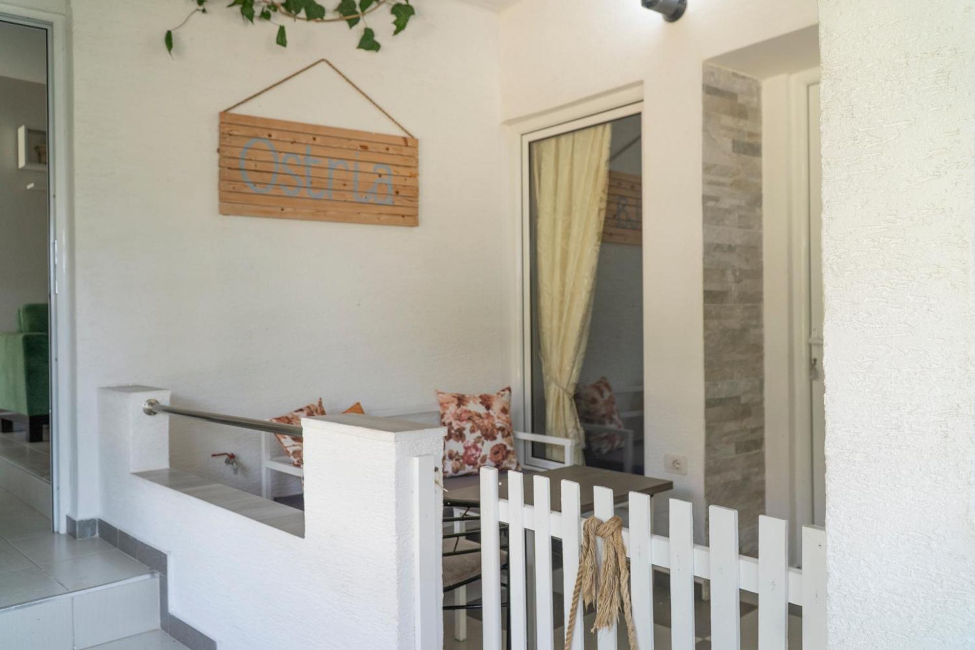 Ostria Hotel Sarandë Eksteriør bilde
